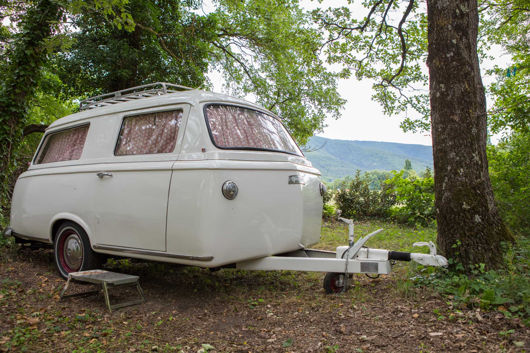 Hébergements insolites camping La Permaculturelle Domaine des Ramières Drôme provençale